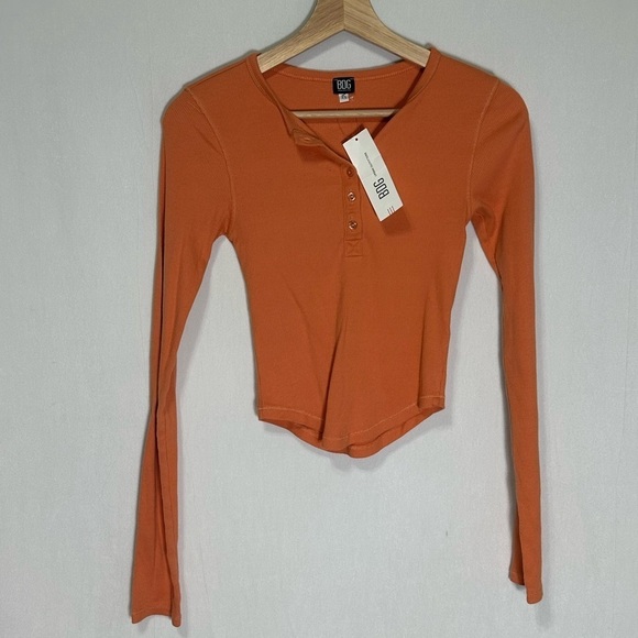 NWT - BDG Urban Outfitters Womens Button Up Henley Rust - XS - Picture 5 of 8